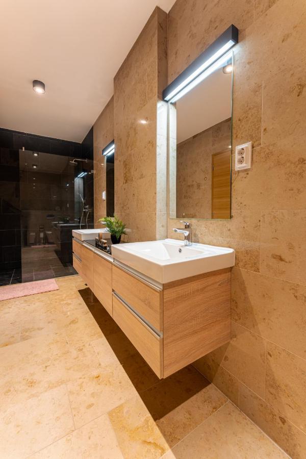 Rose Lux Residence Budapest Esterno foto